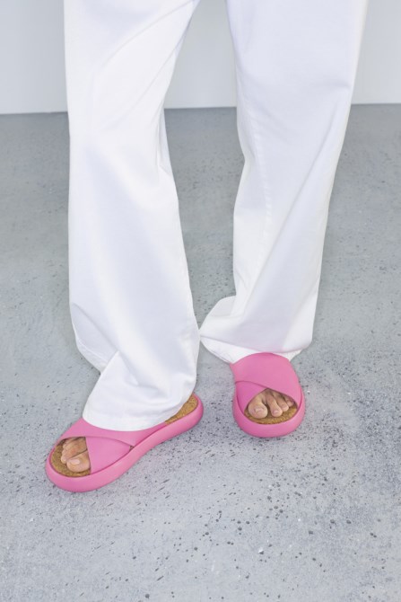 Design Pelotas Flota Pink Leather Sandals For Women Camper