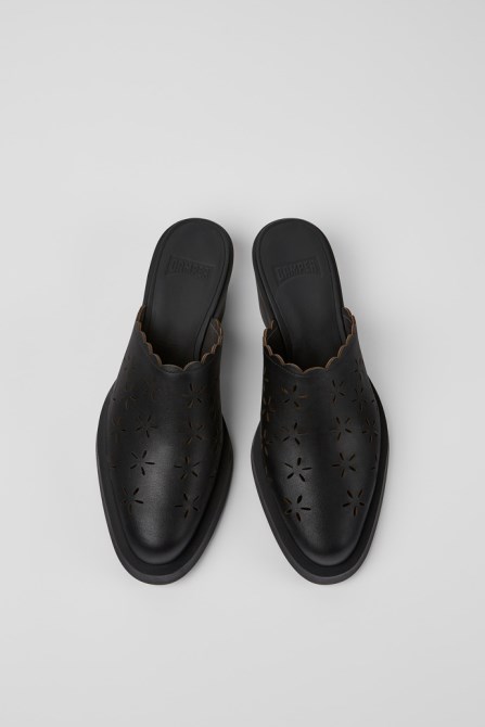 Design Bonnie Black Leather Mules For Women Camper