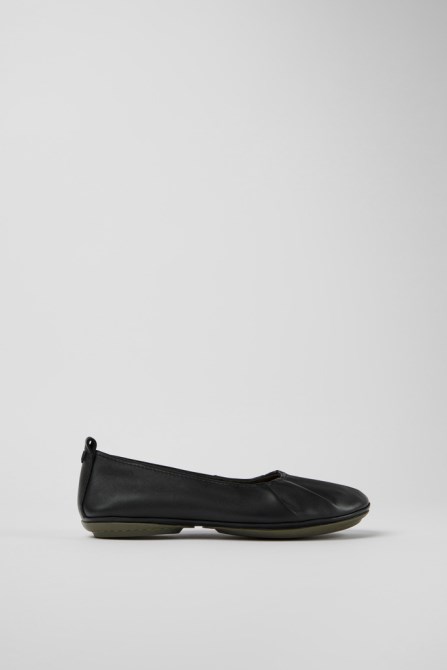 Design Right Black Leather Ballerinas For Women Camper