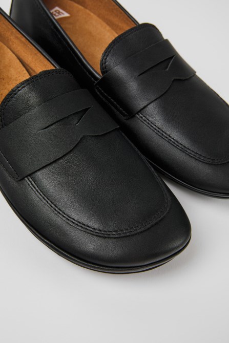 Design Right Black Leather Shoes For Women Camper
