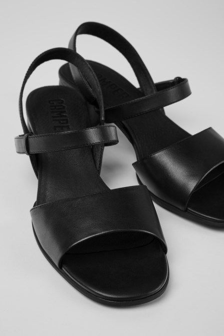 Design Katie Women's Black Strappy Sandal Camper