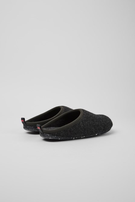 Design Wabi Grey Slippers For Men Camper