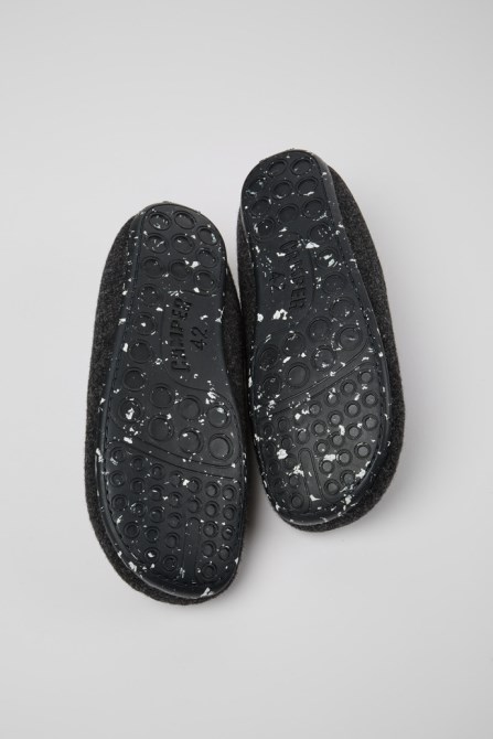 Design Wabi Grey Slippers For Men Camper